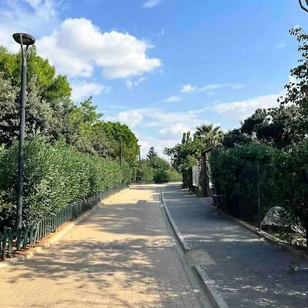 Metropolitan Prestigious 2 Bedroom Luxury Appartamento *